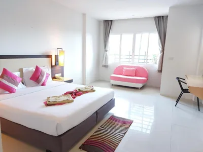 Deluxe-Zimmer am Pool — AM Surin Place